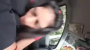 Indian blowjob in car