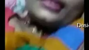 Married Desi mom with pierced nostril is going to show body to fans