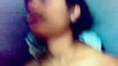 Indian Girl allow her BF to film her boobs , Pussy