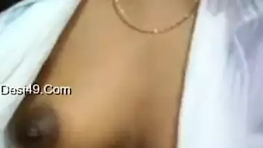 Today Exclusive- Cute Lankan Tamil Girl Showing Her Boobs And Pussy Part 1