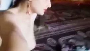 Beautiful Desi village girl seductively poses nude in XXX MMS clip