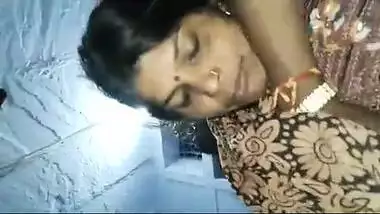 Indian village maid xxx movies clip