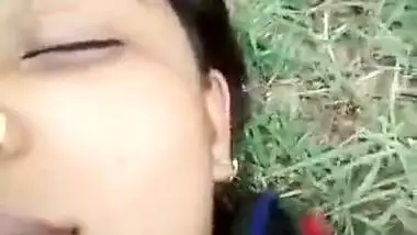 Indian Girl Outdoor Sex With Hindi Audio