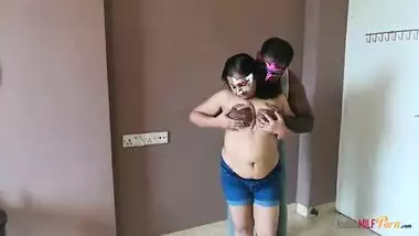 Indian milf aunty shanaya fucked in standing position
