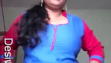 Sexy Mallu Bhabhi Showing Her Big Boobs and Pussy To Lover Part 2