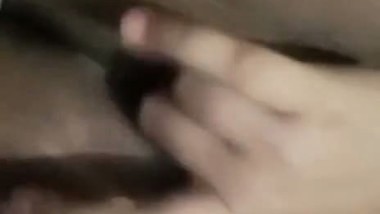 Long boobs Indian girl nude viral fingering clip