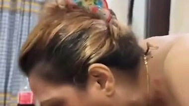 Smoking with blowjob by brown haired desi girl viral MMS