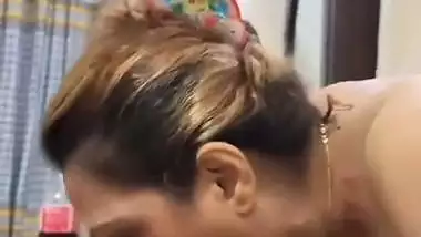 Smoking with blowjob by brown haired desi girl viral MMS