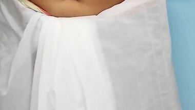 Hot Mother - Hindi Hot Mom Saree Open Video - Hot