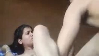 Slim Desi wench enjoys hardcore XXX session with dude in MMS video
