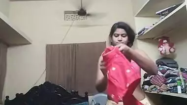 Telugu girl leaked video – Desi nude dressing