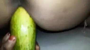 Indian Bhabhi sex show MMS video