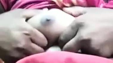 Bhabhi showing to lover