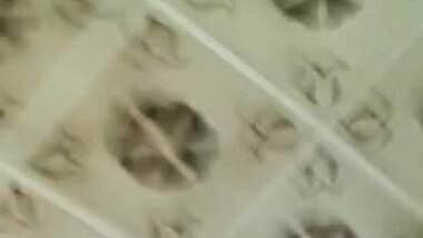 Village bhabhi nude recorded by lover viral sex video