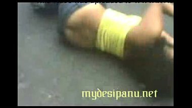 Mumbai college girl drunk and rolling on road