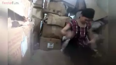 Naughty Desi Bhabhi Knows How To Get A Sex Discount