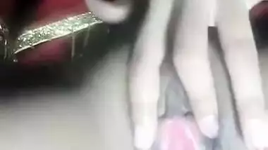 Village girl fingering her virgin pussy hole