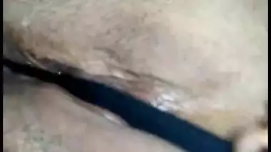 Desi aunty show her pussy selfie cam video