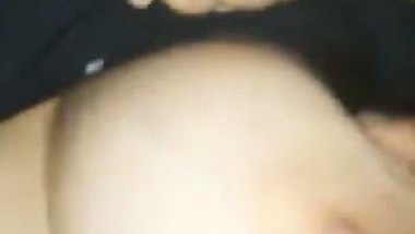 Bubbly Pakistani MILF fucked and sucked XXX video