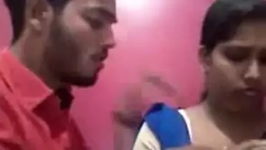 indian gf boobs sucked in cyber cafe