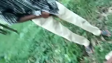 Village bhabi Caught Fucking In Jungle