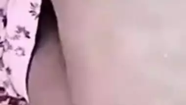 Desi video call bhabhi showing boobs and pussy