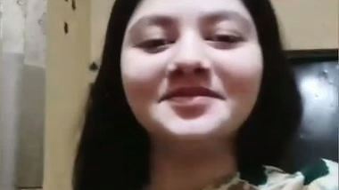 Cute bhabhi on Chamet topless video call FSI sex