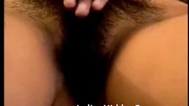 Indian College Girl Filmed In Bedroom Playing Lesbian Games