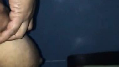 Huge boobs mallu aunty shows 