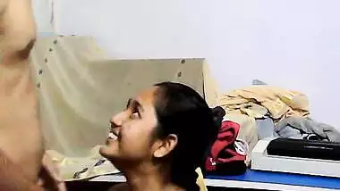 Chubby Bengali girl giving blowjob to her lover