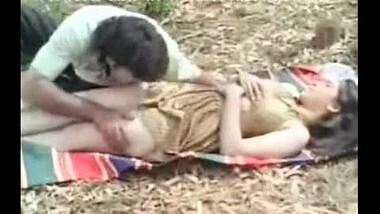 Tamil Beauty Sex In Forest Area