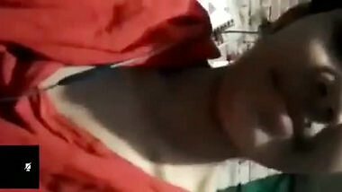 Village bhabhi showing to lover