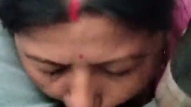 Cute Assamese wife blowjob to husband in running car