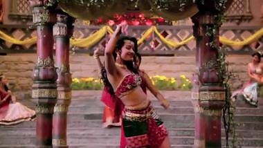 Indian Actress Anushka Dance