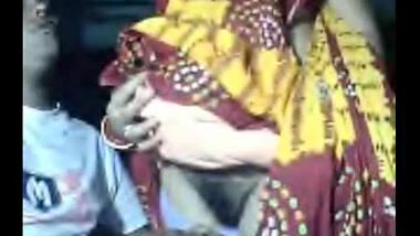Cam sex of a homely bhabhi and her hubby