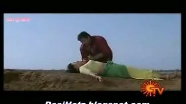 Unknown actress kissed all over by shakti kapoor