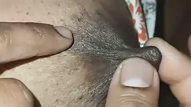 Tamil Desi wife boobs playing