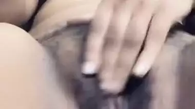 Big booby Punjabi girl fingering pussy