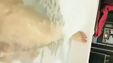 Rabi Pirzada Pakistani Singer Nude Leaks