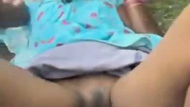 Cute girl shaved pussy fucking viral outdoor sex