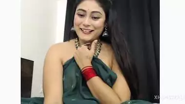 Sexy desi indian squirting in webcam