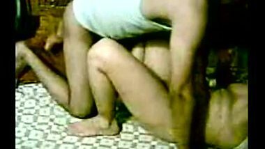 Marathi house wife caught by during illegal sex with neighbor