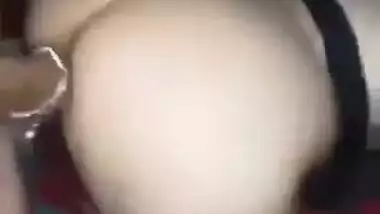 Men use Vaseline to drill an aunty’s ass in Tamil aunty sex
