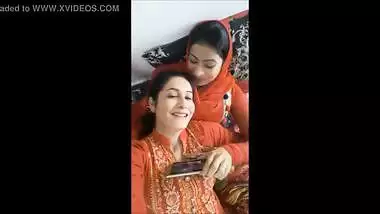 Lesbian Punjabi desi teachers sexual fun with smooching