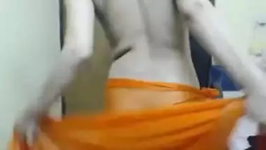 Bra-less Desi Girl in transparent saree
