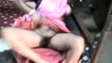 Desi sexy maid showing her big boobs to her boss