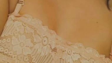 College girl paid nude fingering viral trending clip