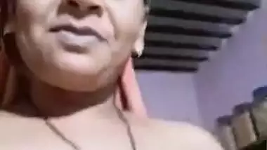 Bhabhi Record Nude Selfie