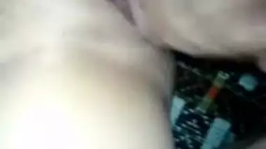 Bangladeshi sex video in the garage
