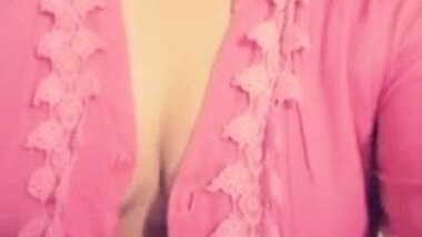 Sexy Desi Indian Horny Bitch Selfie